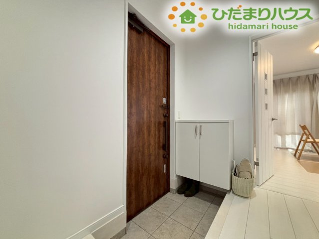 寄居町寄居　中古一戸建ての玄関