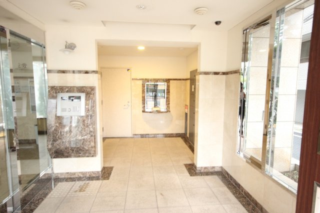 【エントランス】