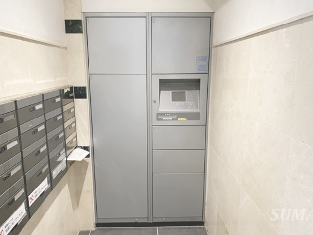 LaSante浦和常盤公園のセキュリティ|宅配ボックスです☆