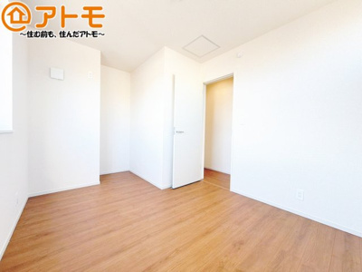 【子供部屋】 | 駿河区中島22期　新築戸建　4号棟 | 壁と床がシンプルな色合いだからこそ自分だけの空間を作れます♪お部屋作りのイメージは順調でしょうか♪