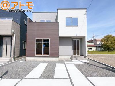 【外観】 | 駿河区中島22期　新築戸建　4号棟 | 飽きの来ないシンプルな外観は、長く住むためのポイントのひとつです♪