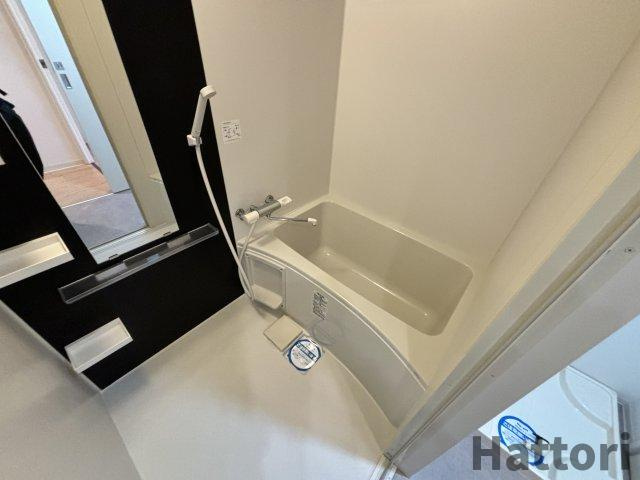 セレニテ新大阪カルムの浴室