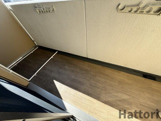 セレニテ新大阪カルムのバルコニー