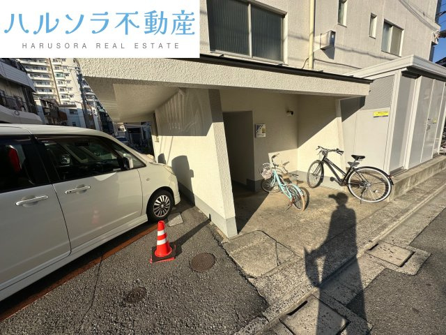 守口市大久保町2丁目２棟レジデンスの駐車場
