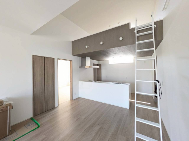 【居間・リビング】