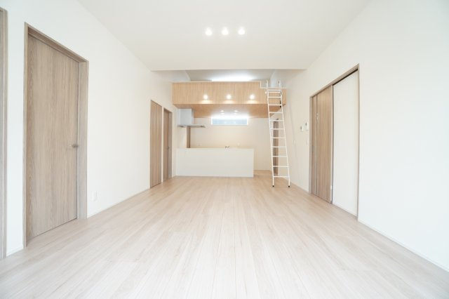 【居間・リビング】