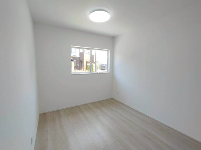 【独立洗面台】 | 独立洗面台あり、毎朝おしゃれに忙しい女性の方におすすめです