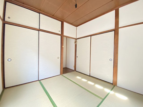 【寝室】