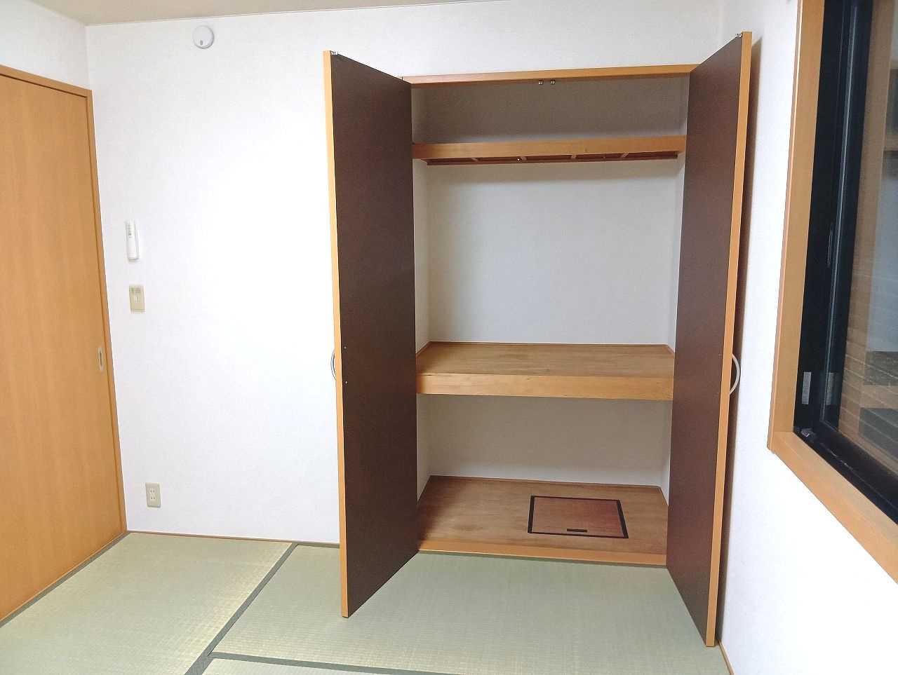 ハイツセリュー Ⅰ棟の収納|大きなものも収納できそうです