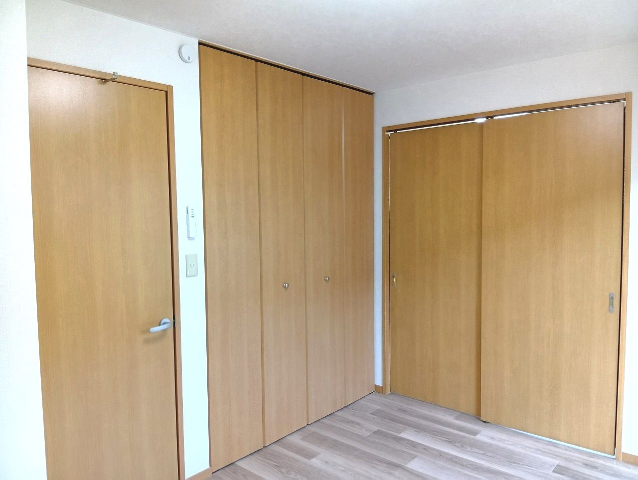ハイツセリュー Ⅰ棟の収納|便利な収納スペースです