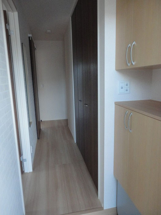 ネオシャトー A棟の玄関|玄関