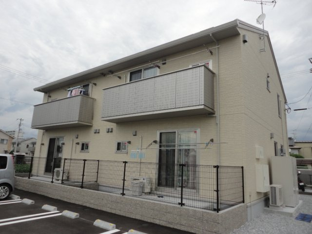 ネオシャトー A棟