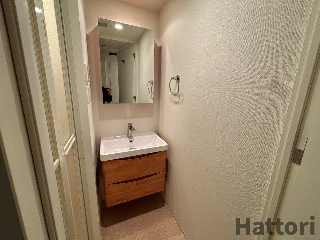 セレニテ新大阪カルムの玄関