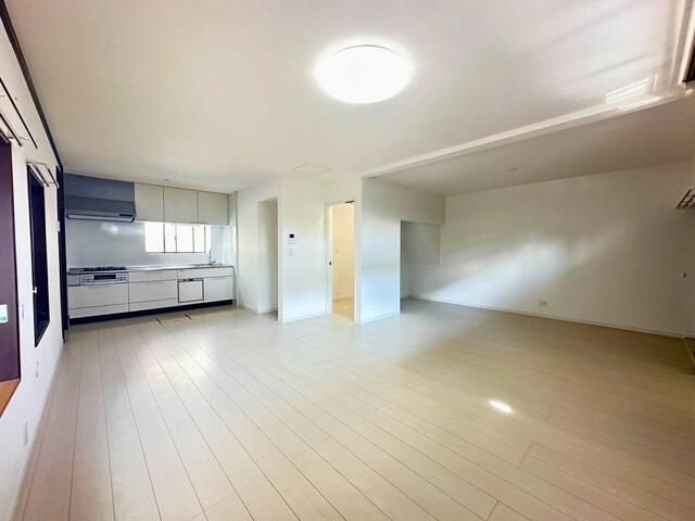 合志市豊岡　戸建の居間・リビング