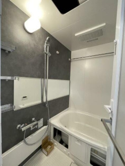 【浴室】 | サンガーデン | 追い焚き機能、浴室乾燥機付きバス。