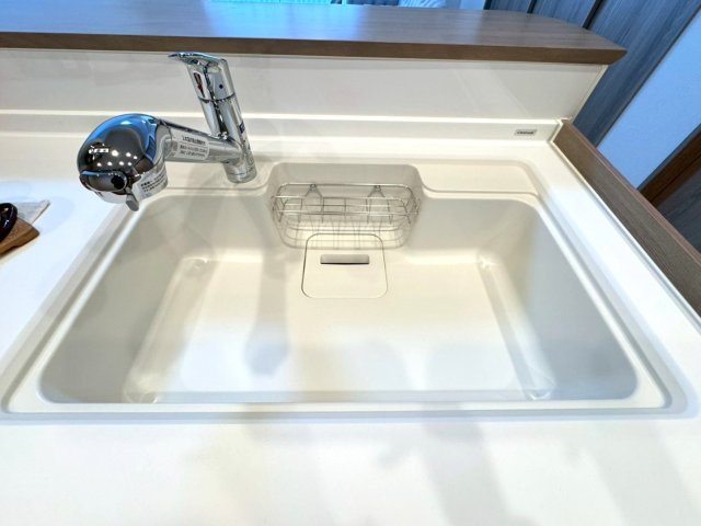 地下鉄東野駅徒歩３分の駅近マンション◆８階部分リフォーム済み３ＬＤＫ住戸◆進和山科ハイライフのキッチン|シンク