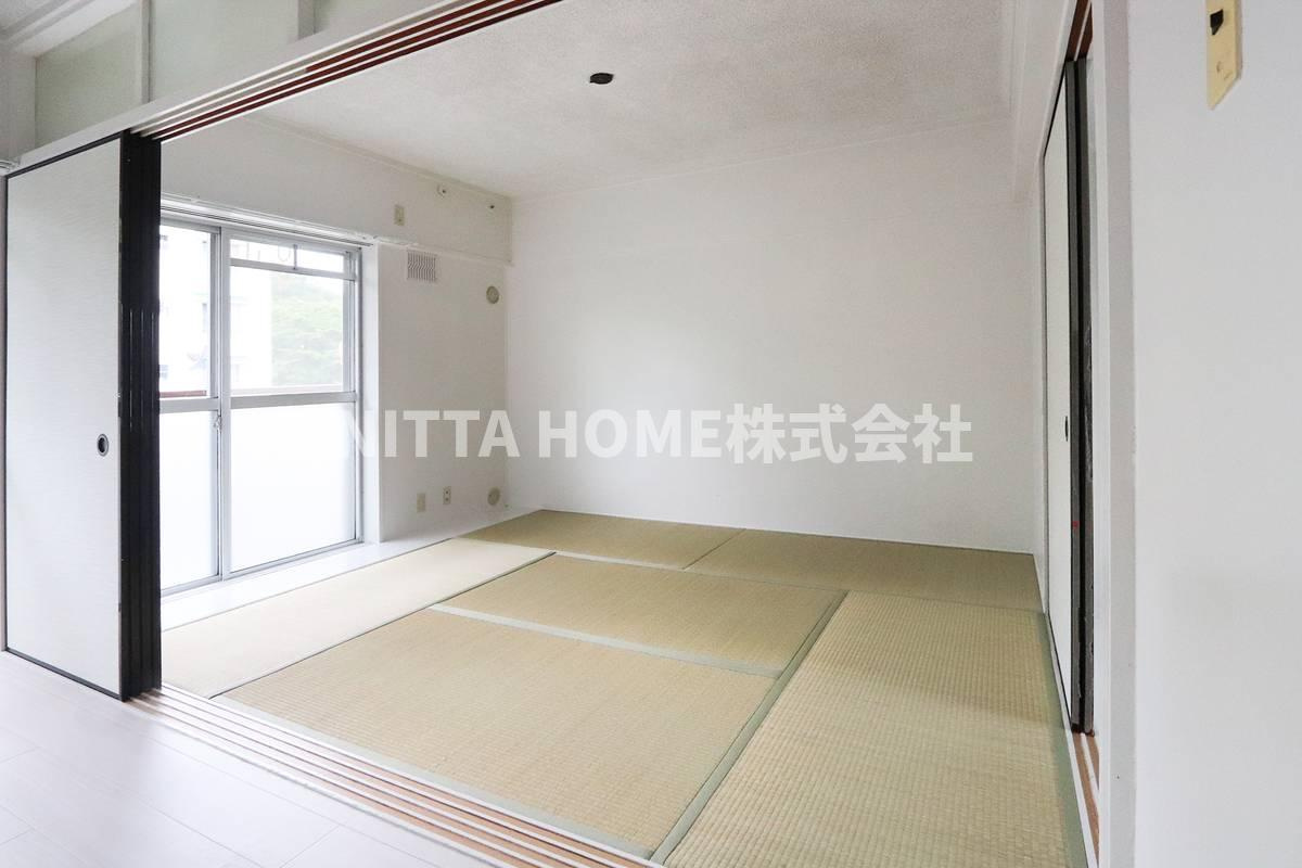 ビレッジハウス篠山2号棟の和室|６帖と４．５帖の２部屋になります＊