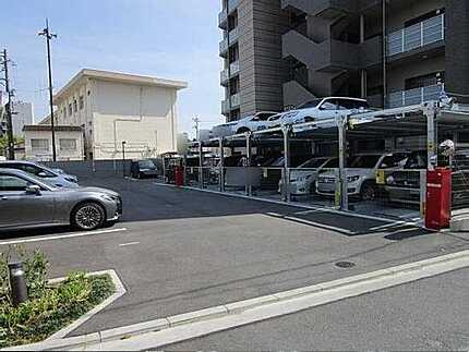 クレアホームズ祇園ザ・レジデンスの駐車場