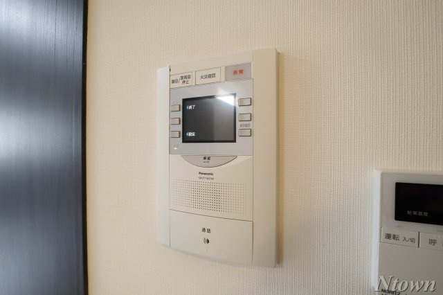 【セキュリティ】 | メイクスデザイン名駅南 | モニター付きインターホンです