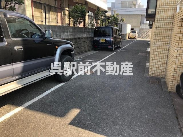 晴海コーポラスの駐車場