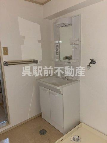 晴海コーポラスの独立洗面台