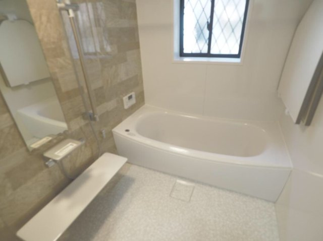 中古戸建　松戸市秋山の浴室