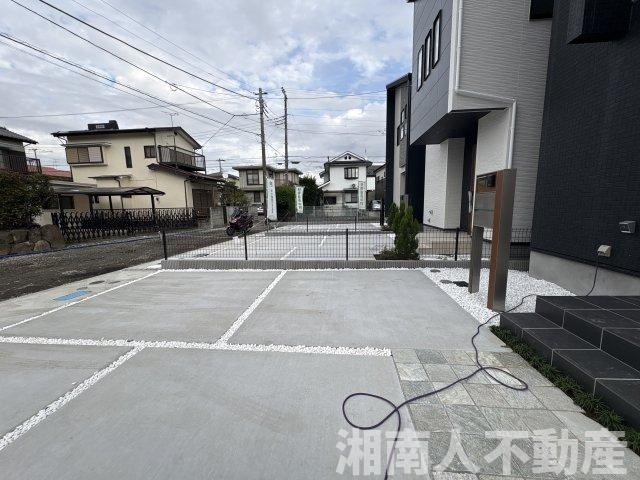 小田原市曽比　新築一戸建ての駐車場|駐車場があるので、車を買う予定の方も安心です
