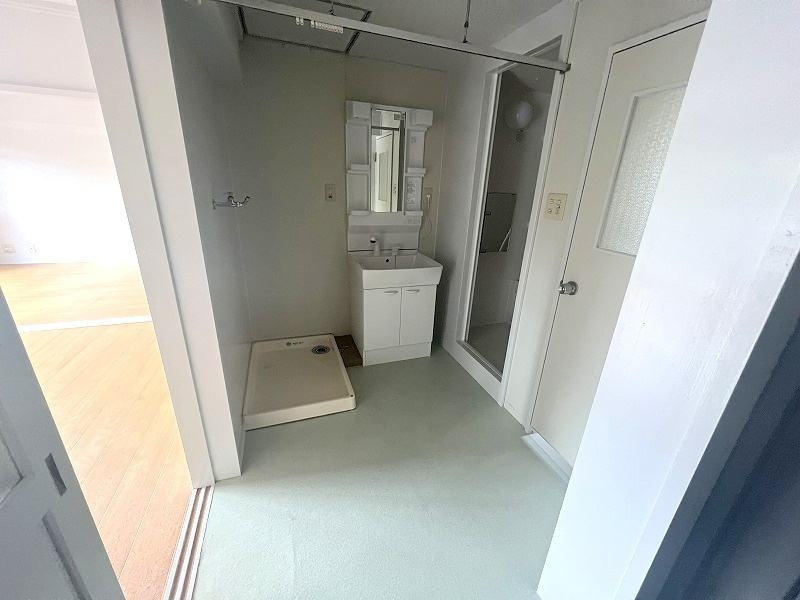 御所市大字多田の賃貸マンションの洗面所