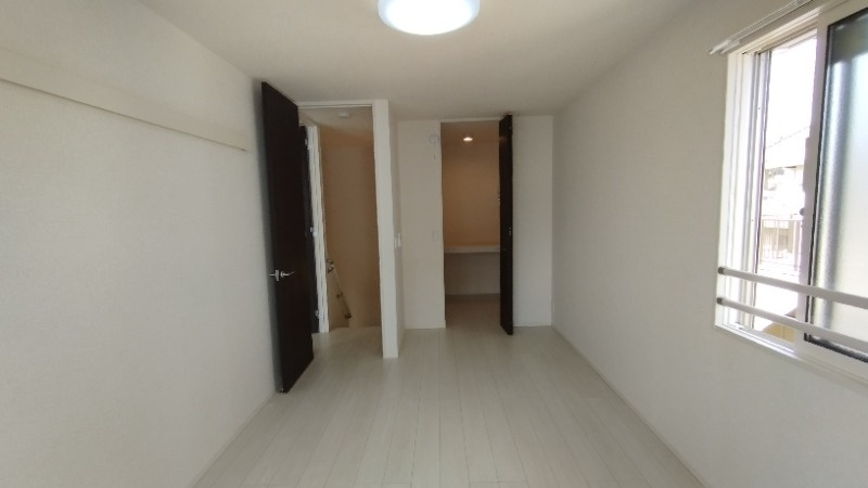 ルミエールＳ（竜美）の洋室