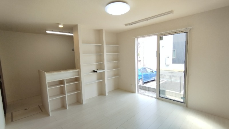 ルミエールＳ（竜美）の居間・リビング