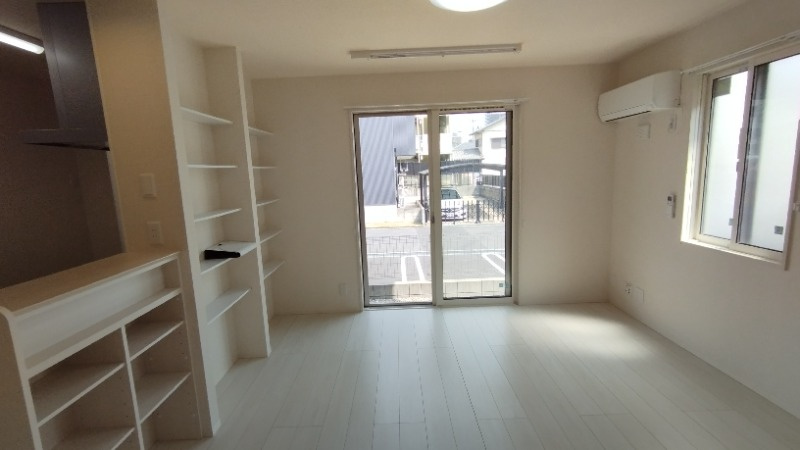 ルミエールＳ（竜美）の居間・リビング