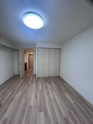 【寝室】 | Gladvis二条式部