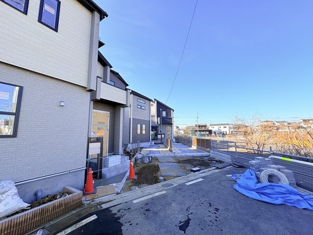 【外観】 | 東久留米市金山町1丁目　新築一戸建住宅　全9棟　(保谷店) | 保育園まで徒歩5分、毎日の送り迎えもスムーズに。