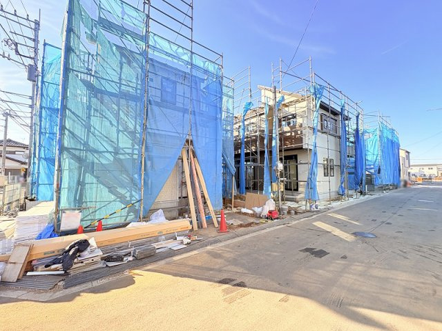 【外観】 | 東久留米市金山町1丁目　新築一戸建住宅　全9棟　(保谷店) | 小学校は徒歩1分の近さなのでお子様の登下校も安心できます。