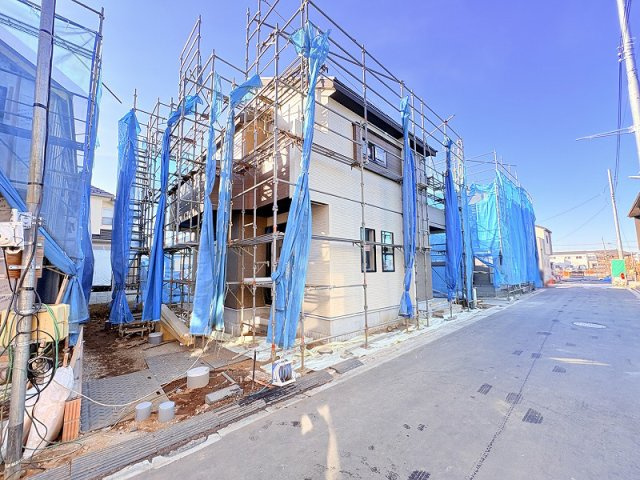 【外観】 | 東久留米市金山町1丁目　新築一戸建住宅　全9棟　(保谷店) | 周辺は緑の多い閑静な住宅街でどの世代のファミリーでも暮らしやすい住環境。