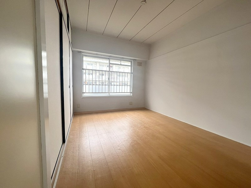 御所市大字多田の賃貸マンションの子供部屋