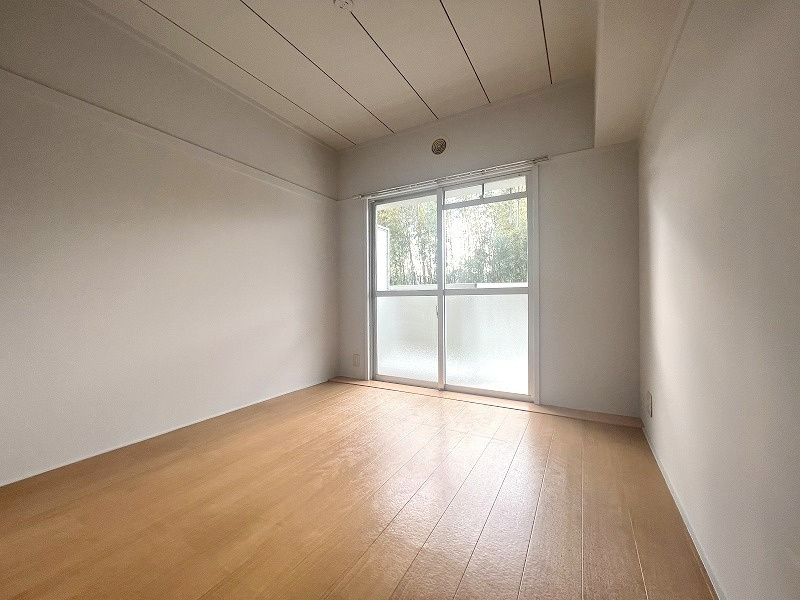 御所市大字多田の賃貸マンションの寝室