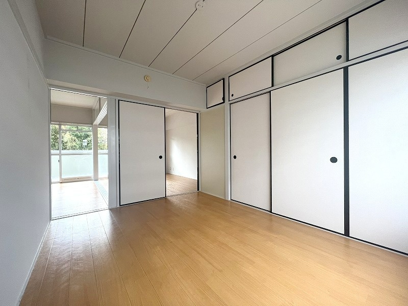 御所市大字多田の賃貸マンションの洋室