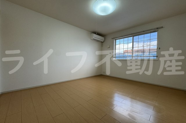 クリスタルガーデンリリーの居間・リビング|リビングです