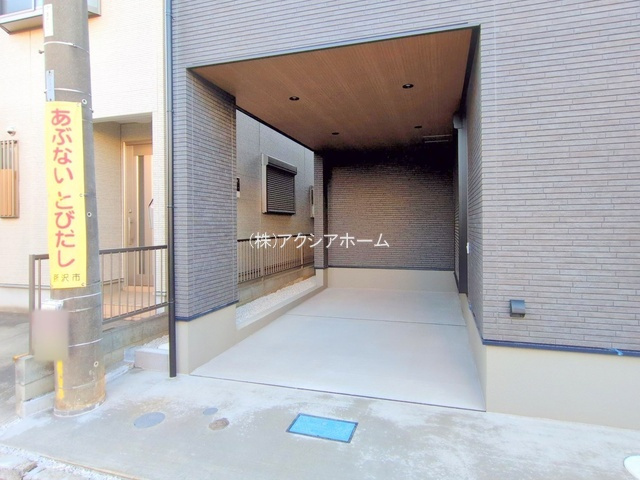 所沢市花園3丁目・全1棟　新築一戸建　～2LDK＋書斎～の駐車場