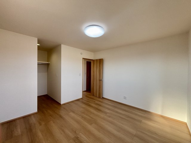 【寝室】