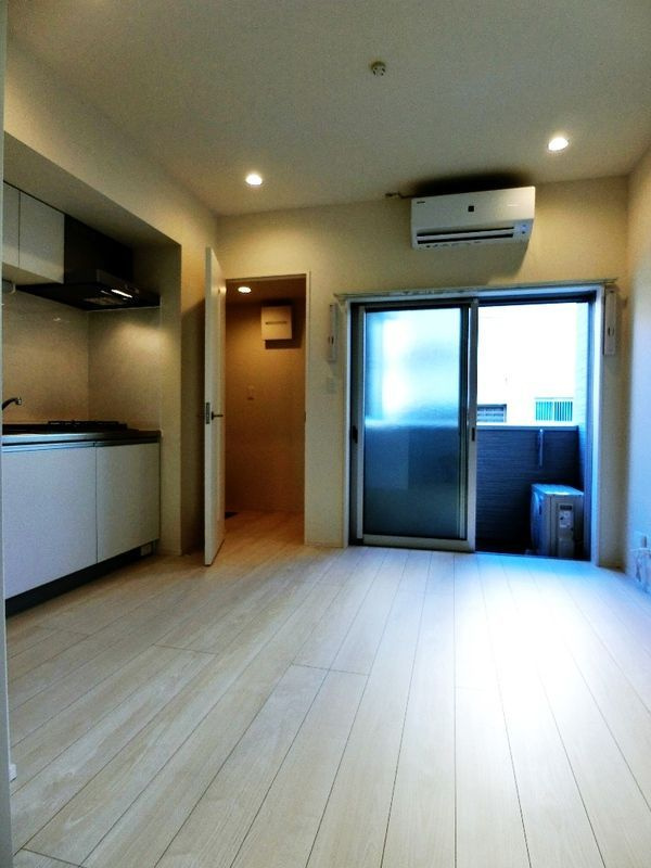 IBUSOLASの居間・リビング