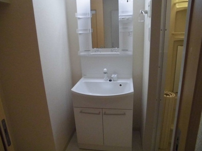 ウィスタリアの洗面所