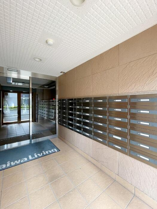 ウィスタリアのロビー