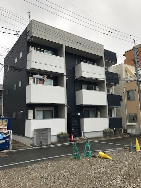 アドバンス天神南の外観