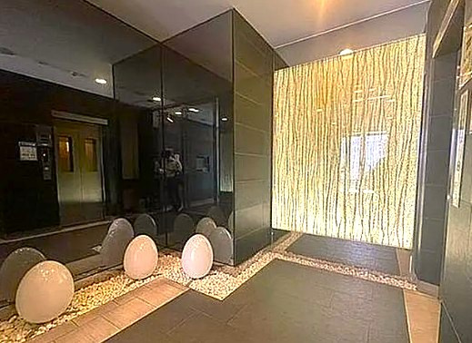 グランティアラ芝大門のエントランス