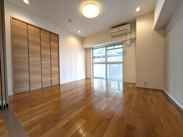 ニューライフ大森の居間・リビング