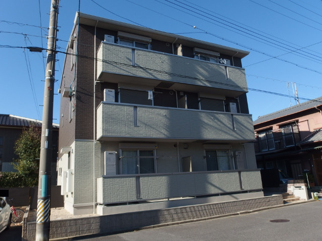 ハイツ岡崎柱　東棟の外観