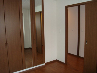 【洋室】 | ヒンメルブロー (ＨＩＭＭＥＬ ＢＬＡ) | 洋室