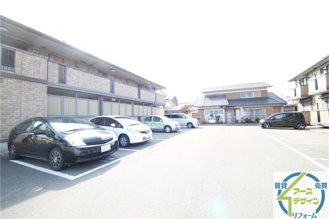 エスペランサ二見の駐車場